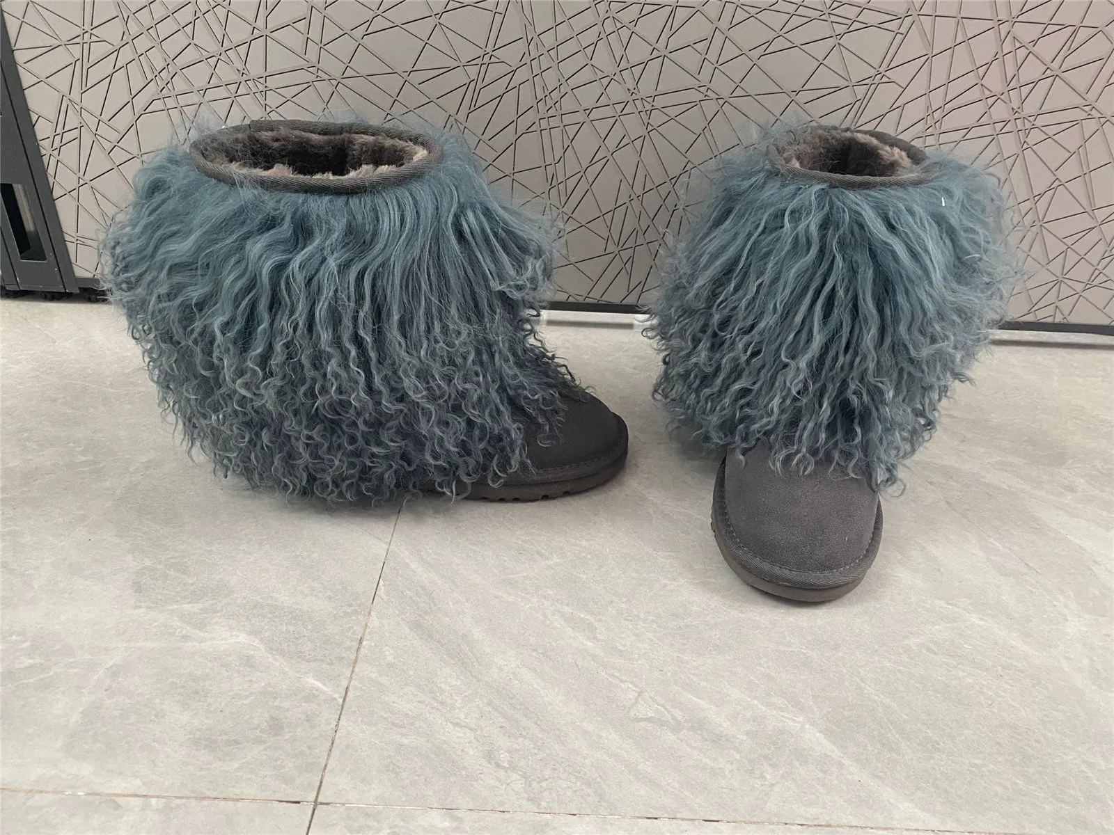 Women's Fluffy Real Mongolian Sheep Mid Half Hair Boot Furry Snow Boots With Comf Warm Booties With Wool Lining