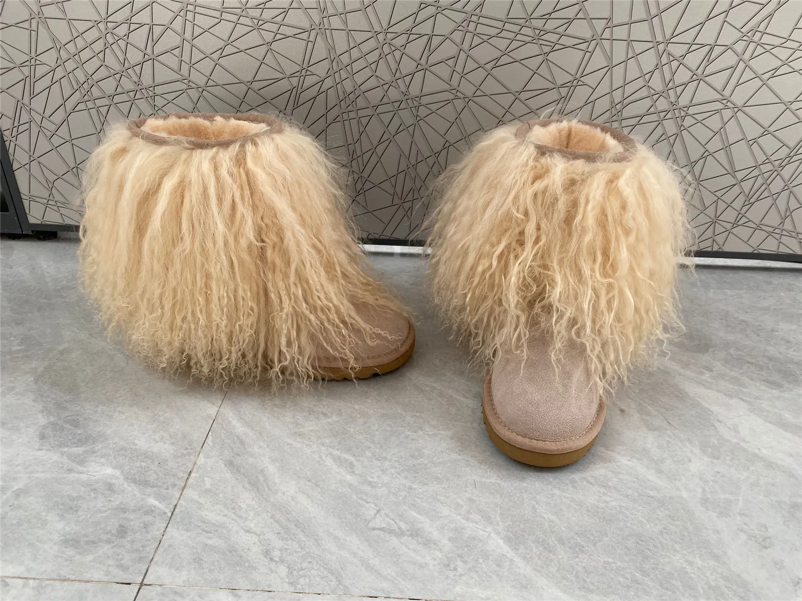 Women's Fluffy Real Mongolian Sheep Mid Half Hair Boot Furry Snow Boots With Comf Warm Booties With Wool Lining